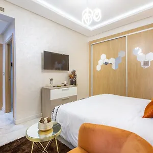 https://gueliz-luxury-apartment.marrakeshhotelsmorocco.com